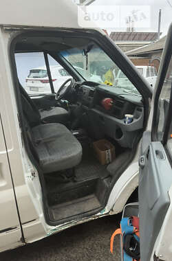 Грузовой фургон Ford Transit 2006 в 