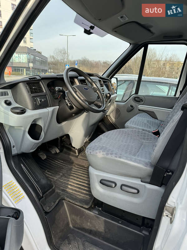 Вантажний фургон Ford Transit 2013 в Одесі