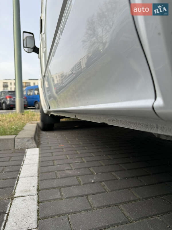 Вантажний фургон Ford Transit 2013 в Одесі