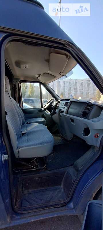 Грузовой фургон Ford Transit 2008 в Львове