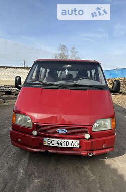 Микроавтобус Ford Transit 1996 в Заречном