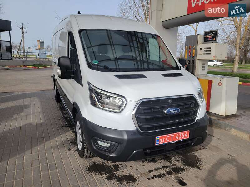 Грузовой фургон Ford Transit 2020 в 