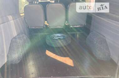 Вантажопасажирський фургон Ford Transit 2004 в 