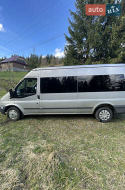 Микроавтобус Ford Transit 2013 в Воловце