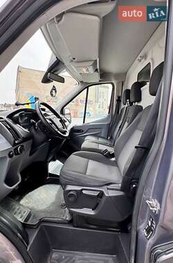 Грузовой фургон Ford Transit 2016 в 