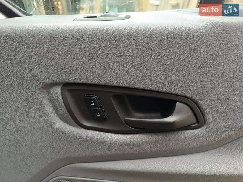 Мікроавтобус Ford Transit 2015 в Ратному