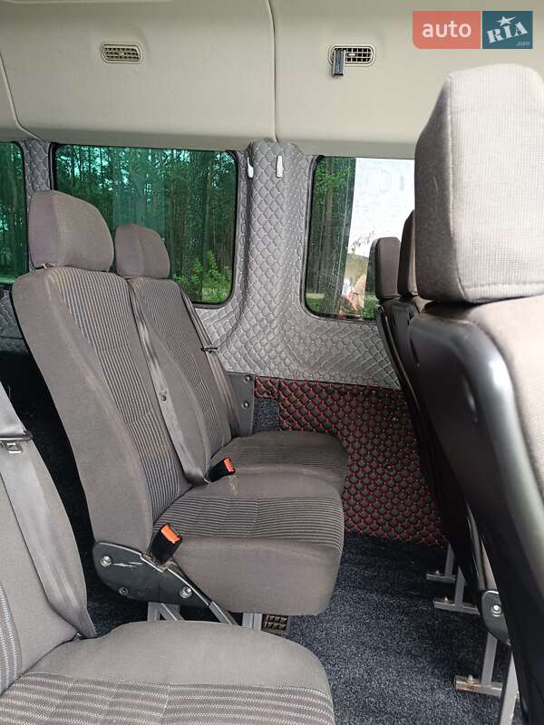 Мікроавтобус Ford Transit 2015 в Ратному