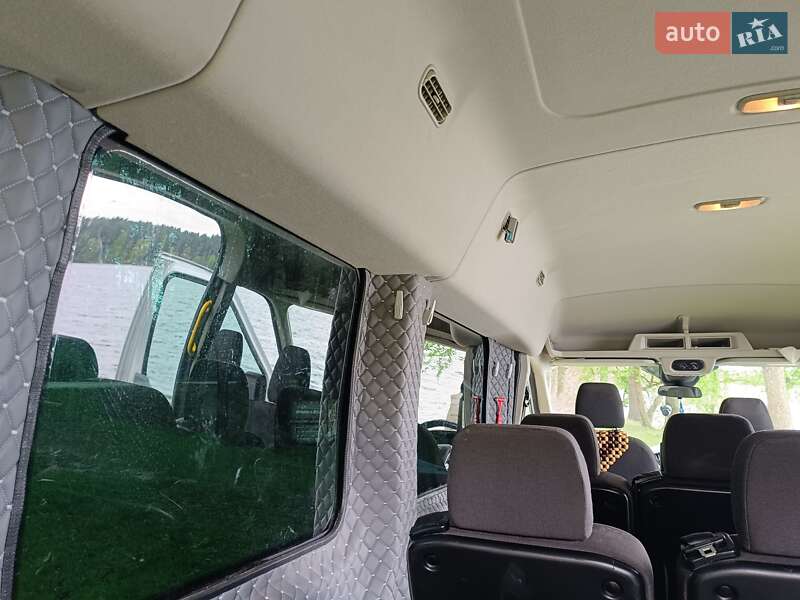 Мікроавтобус Ford Transit 2015 в Ратному