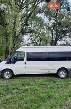 Микроавтобус Ford Transit 2000 в 