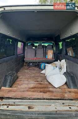 Микроавтобус Ford Transit 2000 в 