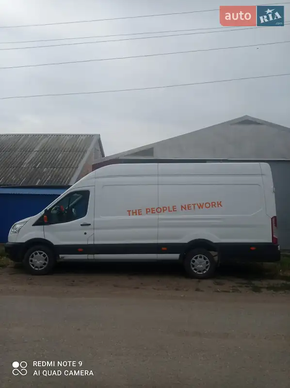 Грузовой фургон Ford Transit 2016 в 