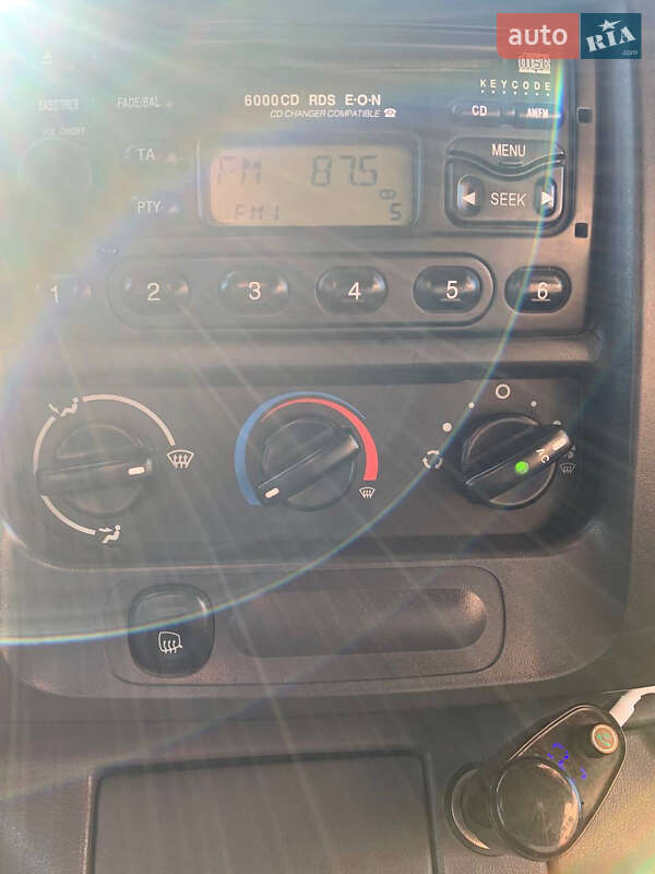 Другие автобусы Ford Transit 2006 в Сокирянах