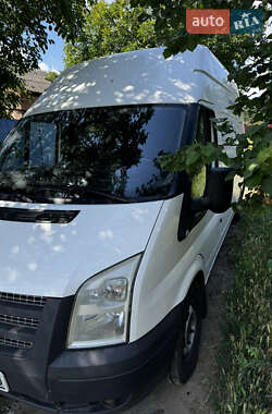 Грузовой фургон Ford Transit 2011 в 