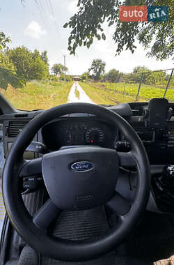 Грузовой фургон Ford Transit 2011 в 
