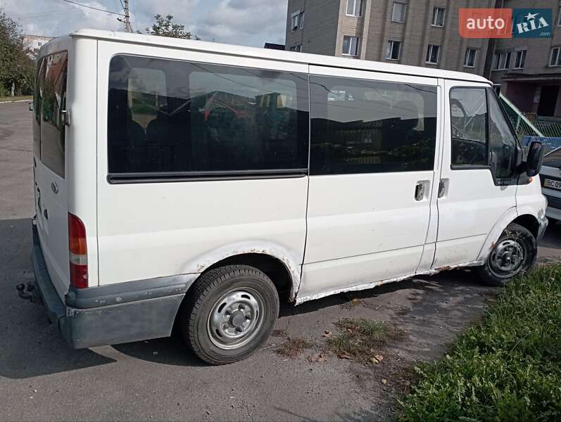Грузопассажирский фургон Ford Transit 2004 в Нововолынске