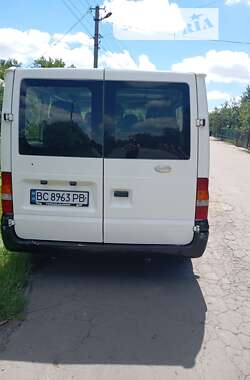 Автобус Ford Transit 2004 в Радехове