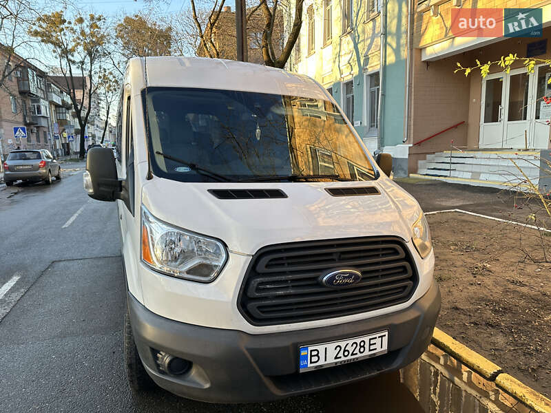 Микроавтобус Ford Transit 2017 в 