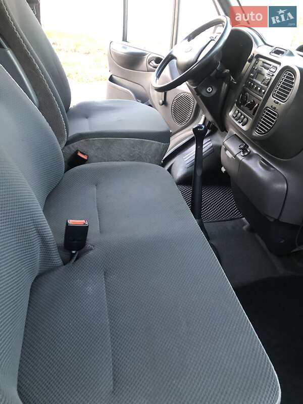 Мікроавтобус Ford Transit 2002 в Олександрії фото 5 Мікроавтобус Ford Transit 2002 в Олександрії