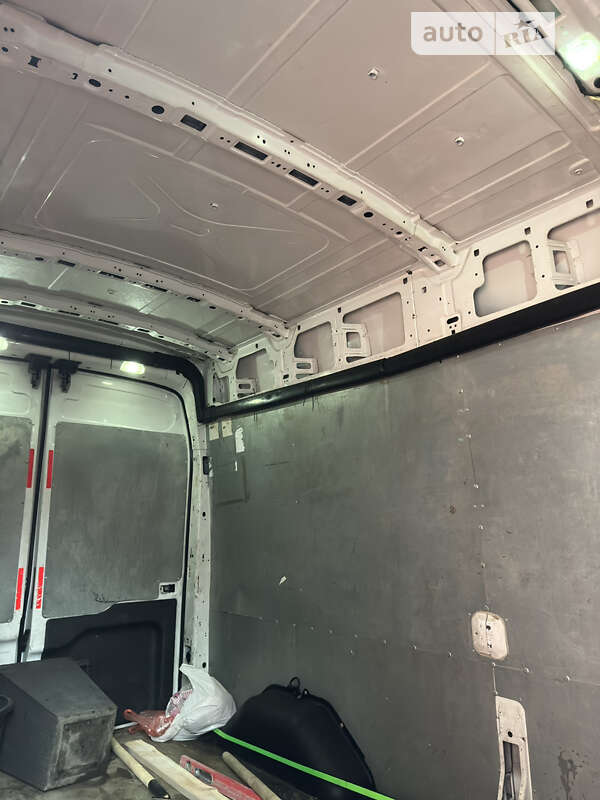 Грузовой фургон Ford Transit 2014 в Киеве фото 5 Грузовой фургон Ford Transit 2014 в Киеве