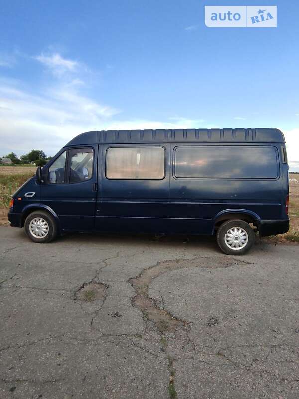 Вантажний фургон Ford Transit 1996 в Гадячі