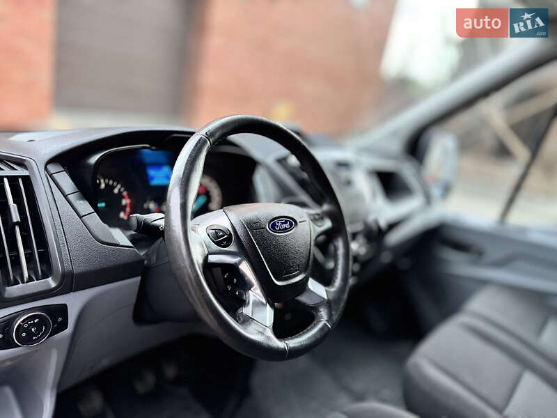 Грузовой фургон Ford Transit 2018 в Виннице