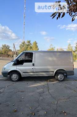 Грузовой фургон Ford Transit 2003 в 