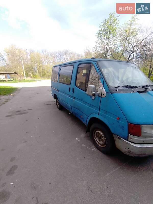 Микроавтобус Ford Transit 1990 в Чернигове