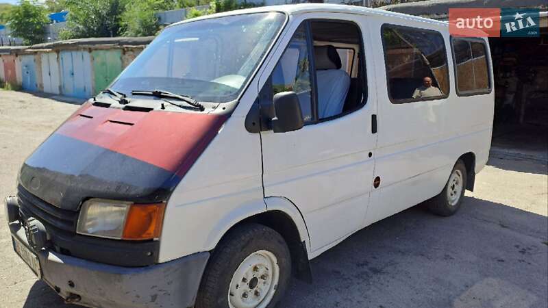 Мікроавтобус Ford Transit 1987 в Дніпрі