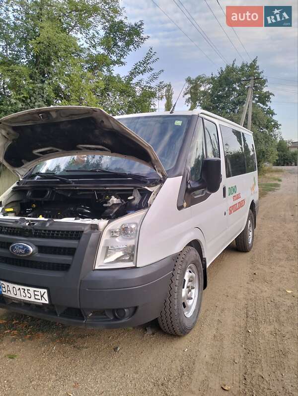 Другие автобусы Ford Transit 2009 в Новомиргороде