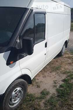 Вантажний фургон Ford Transit 2004 в Новій Одесі