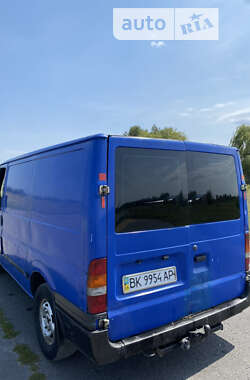 Грузовой фургон Ford Transit 2002 в Березному