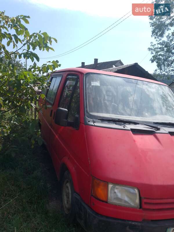 Мікроавтобус Ford Transit 1990 в Верховині