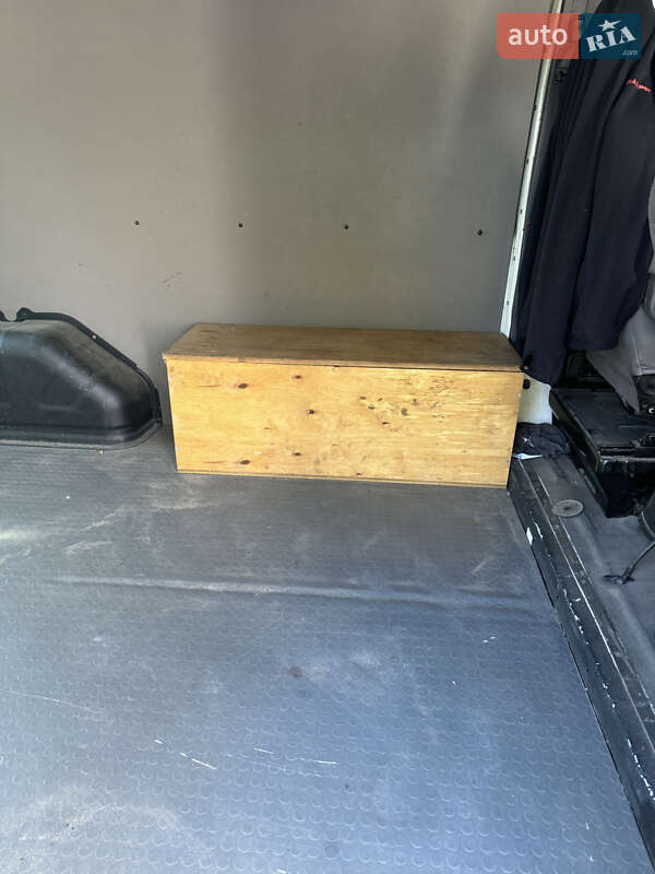 Вантажний фургон Ford Transit 2004 в Боярці