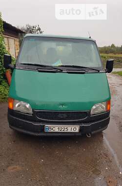 Грузовой фургон Ford Transit 1992 в Чишках