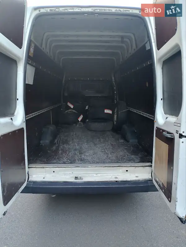 Грузовой фургон Ford Transit 2013 в 