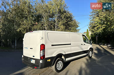 Вантажний фургон Ford Transit 2022 в 