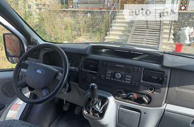 Вантажний фургон Ford Transit 2006 в Дунаївцях