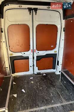 Грузовой фургон Ford Transit 2016 в 