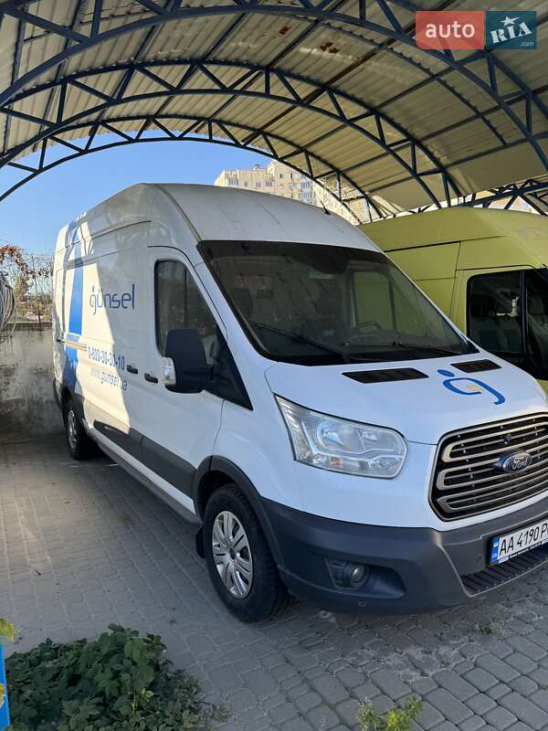 Грузовой фургон Ford Transit 2016 в Киеве