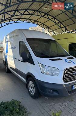 Грузовой фургон Ford Transit 2016 в 