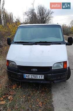 Вантажний фургон Ford Transit 1999 в Зеленодольську