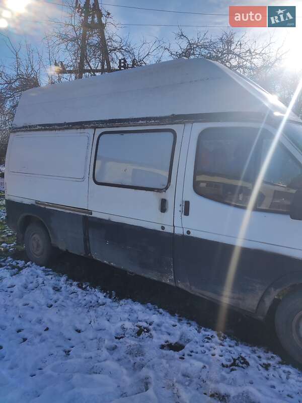 Вантажний фургон Ford Transit 1993 в Шумську