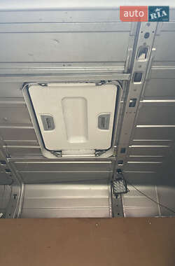 Грузовой фургон Ford Transit 2011 в 