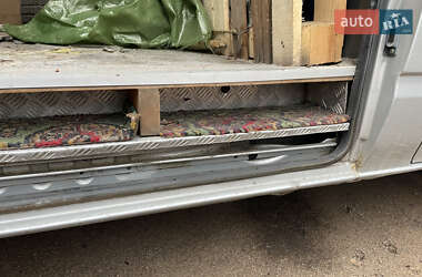 Грузовой фургон Ford Transit 2011 в 