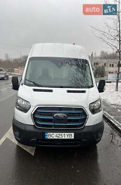 Грузовой фургон Ford Transit 2022 в 