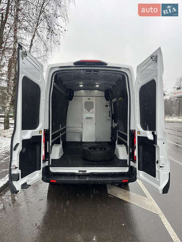 Вантажний фургон Ford Transit 2022 в Львові