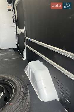 Вантажний фургон Ford Transit 2022 в Львові