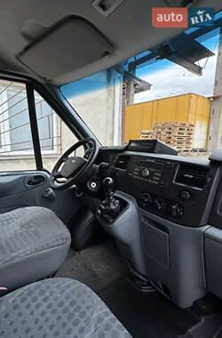 Грузовой фургон Ford Transit 2011 в 