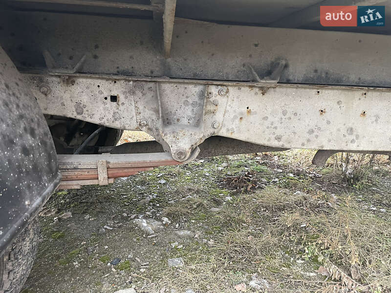 Грузовой фургон Ford Transit 2004 в Каменец-Подольском
