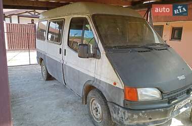 Вантажопасажирський фургон Ford Transit 1993 в Мукачевому